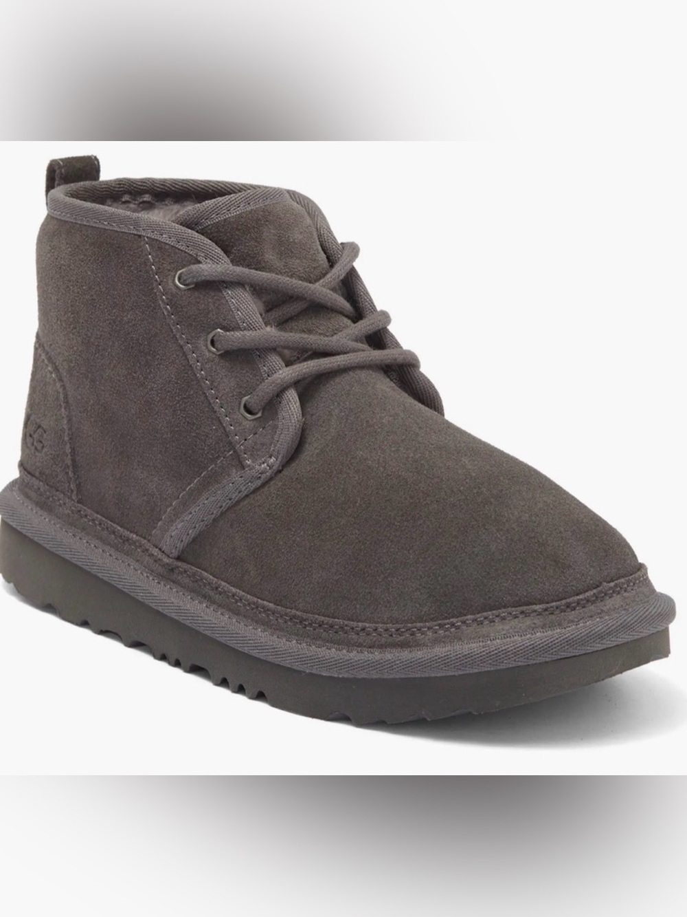UGG Big Kids' Neumel II Gray Suede Classic Chukka Warm Lace-Up Boots Size 6 Boys